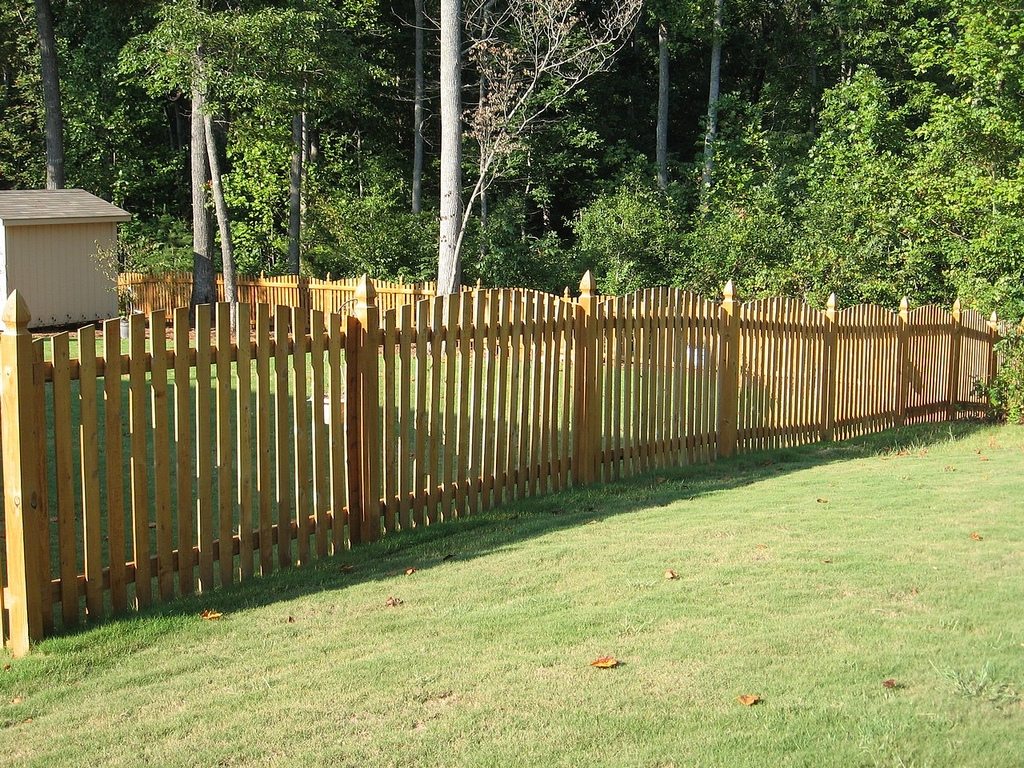 Custom Scalloped Picket Fence