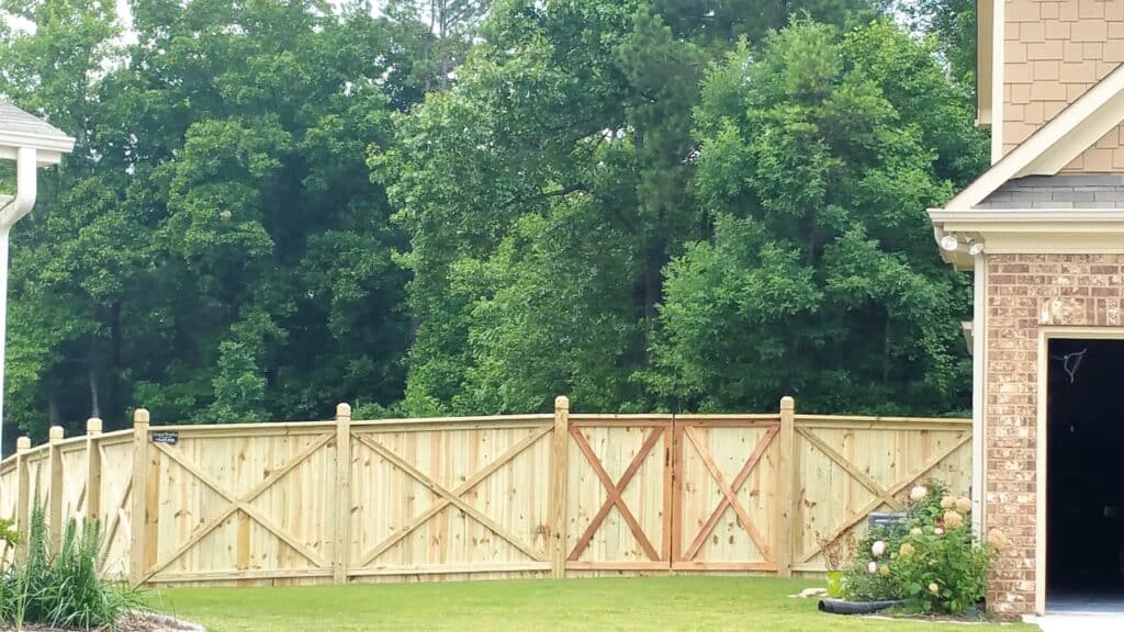 Crossbuck Capped Privacy Fence